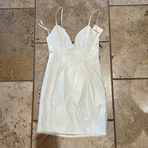 SUPER DOWN VEGAN FAUX LEATHER DRESS REVOLVE SIZE XXS CREAM NEW NWT SOLD OUT